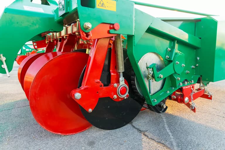 a limiting width disc