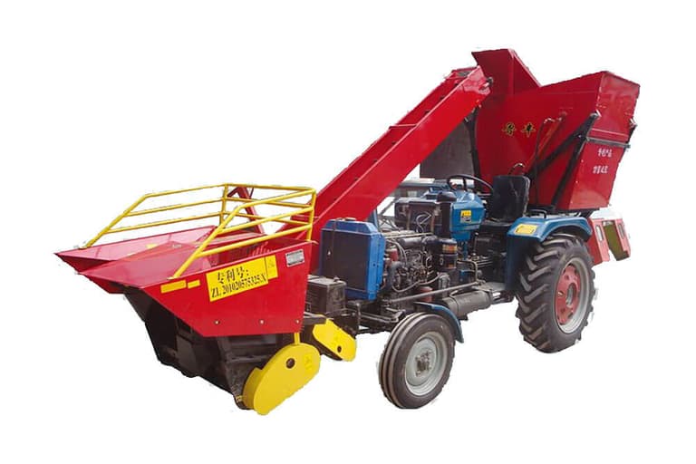 Trailed Corn Harvester