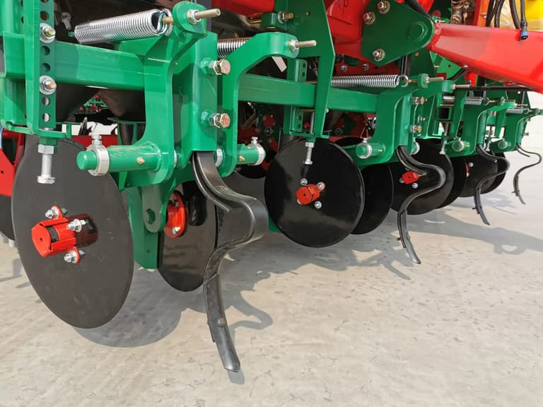 seeding unit of a large trailed potato planter
